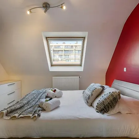 Huswell - Sunny Duplex Near The In Westende *